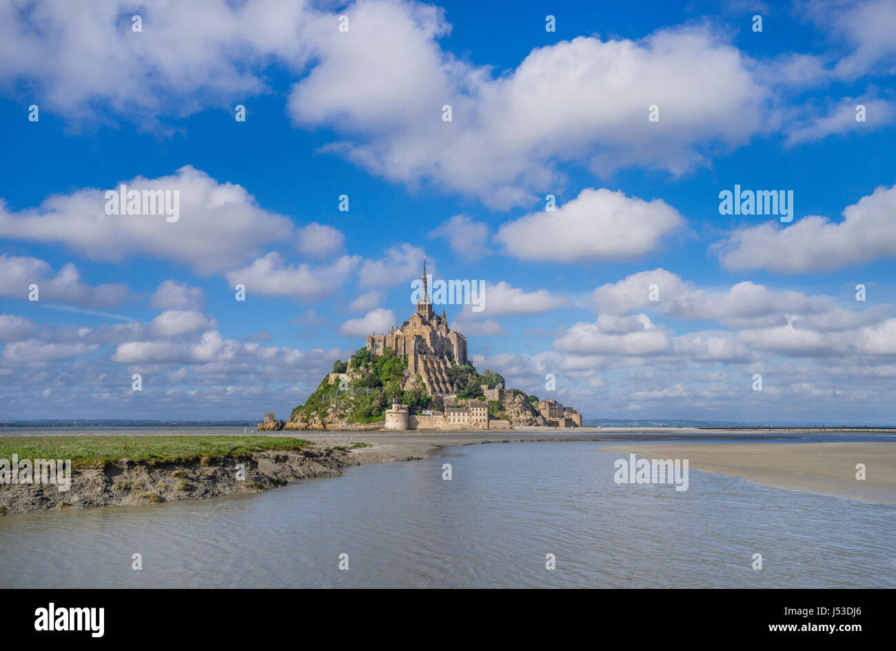 Frankreich, Normandie, Ansicht des Mont Saint-Michel in der Mündung des Flusses Couesnon Stockfoto