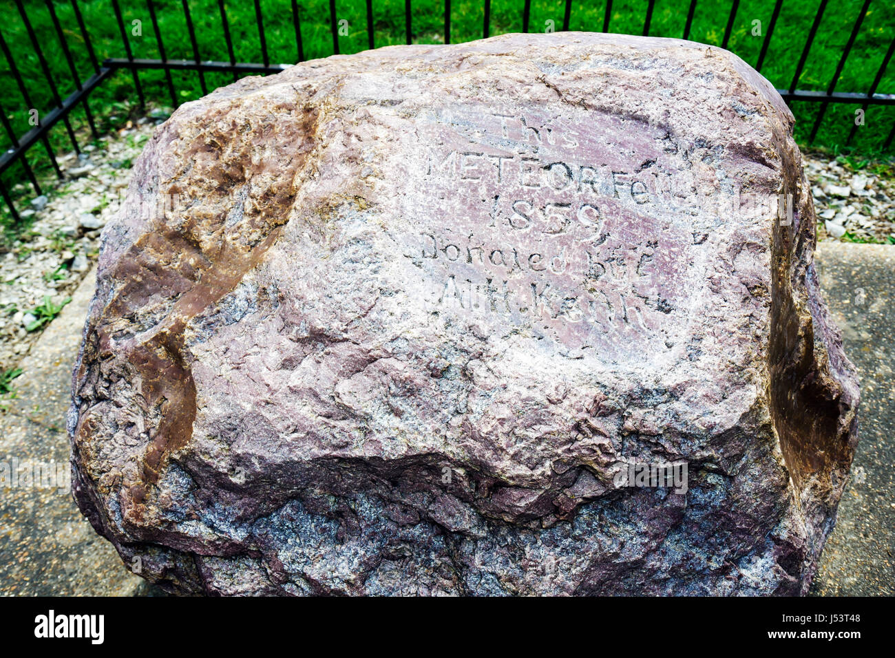Arkansas Randolph County, Pocahontas, Meteor, großer Stein, gefunden in Black River Bottom, 1859, Mythos, Attraktion, Weltraum, AR080602031 Stockfoto