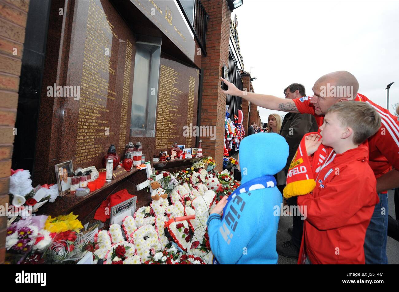 HILLSBOROUGH MEMORIAL LIVERPOOL FOOTBALL CLUB LIVERPOOL FOOTBALL CLUB Anfield Road LIVERPOOL ENGLAND 13. April 2014 Stockfoto