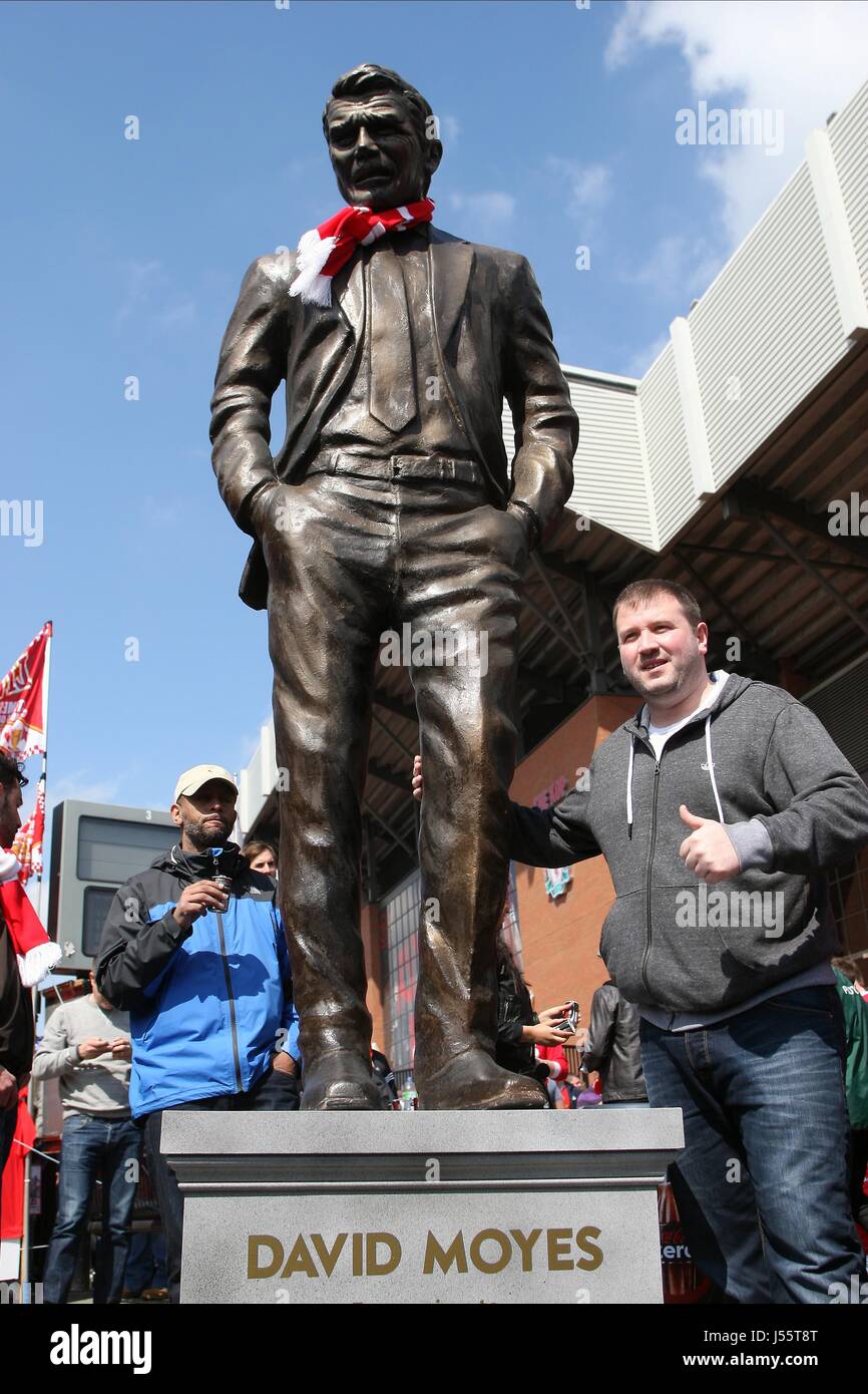 PADDY POWER STATUE des DAVID MO LIVERPOOL V CHELSEA ANFIELD LIVERPOOL ENGLAND 27. April 2014 Stockfoto