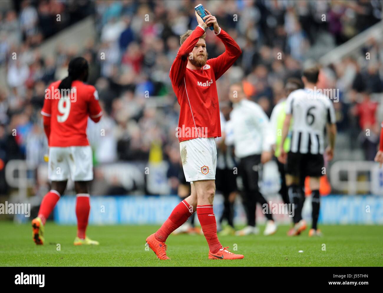 ARON GUNNARSSON CARDIFF CITY FC CARDIFF CITY FC St. JAMES PARK NEWCASTLE ENGLAND 3. Mai 2014 Stockfoto