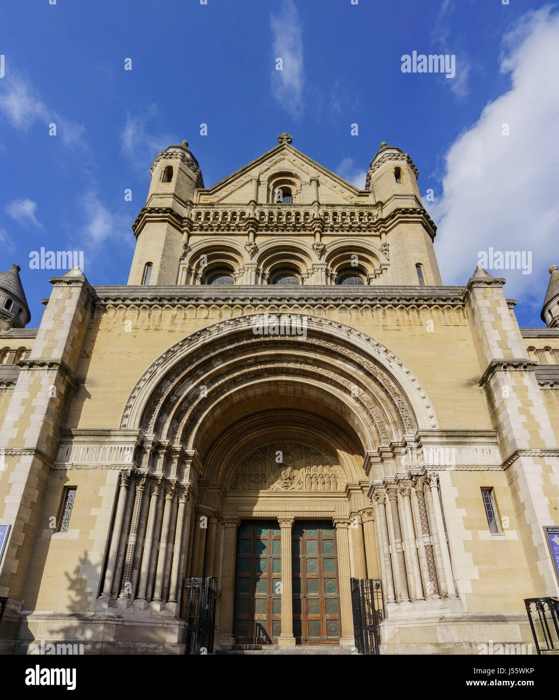 Außenansicht des historischen St. Annes Cathedral, Belfast Stockfoto