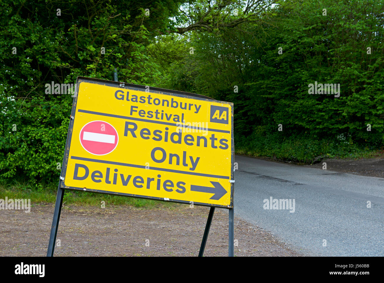 Kein Zutritt außerhalb von Glastonbury für Festivalbesucher, Somerset, England, Großbritannien Stockfoto