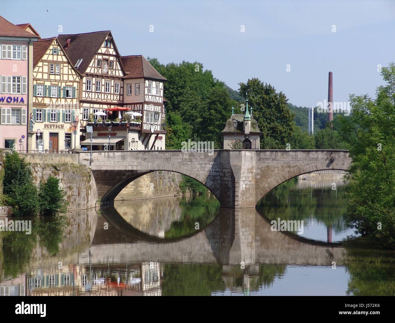 Spiegelung Herd Schwaben Köcher Fluss Wasser Schwbisch Hall sha Stockfoto
