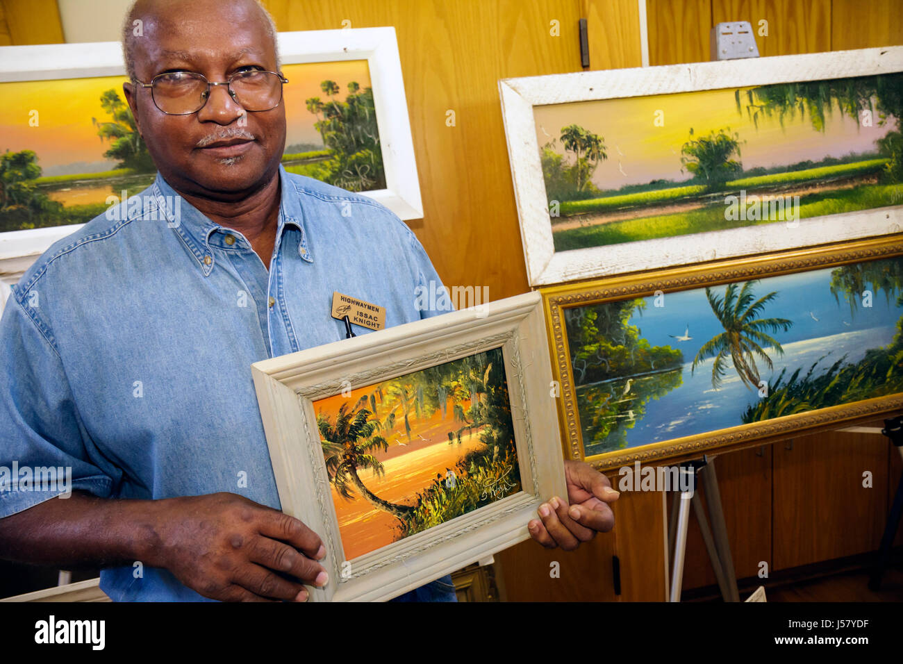 Florida Mt. Mount Dora, Donnelly Park, Florida Highwaymen Art Show, Künstler, Isaac Knight, Schwarze Schwarze Afrikaner ethnische Minderheit, Erwachsene Erwachsene Mann mich Stockfoto