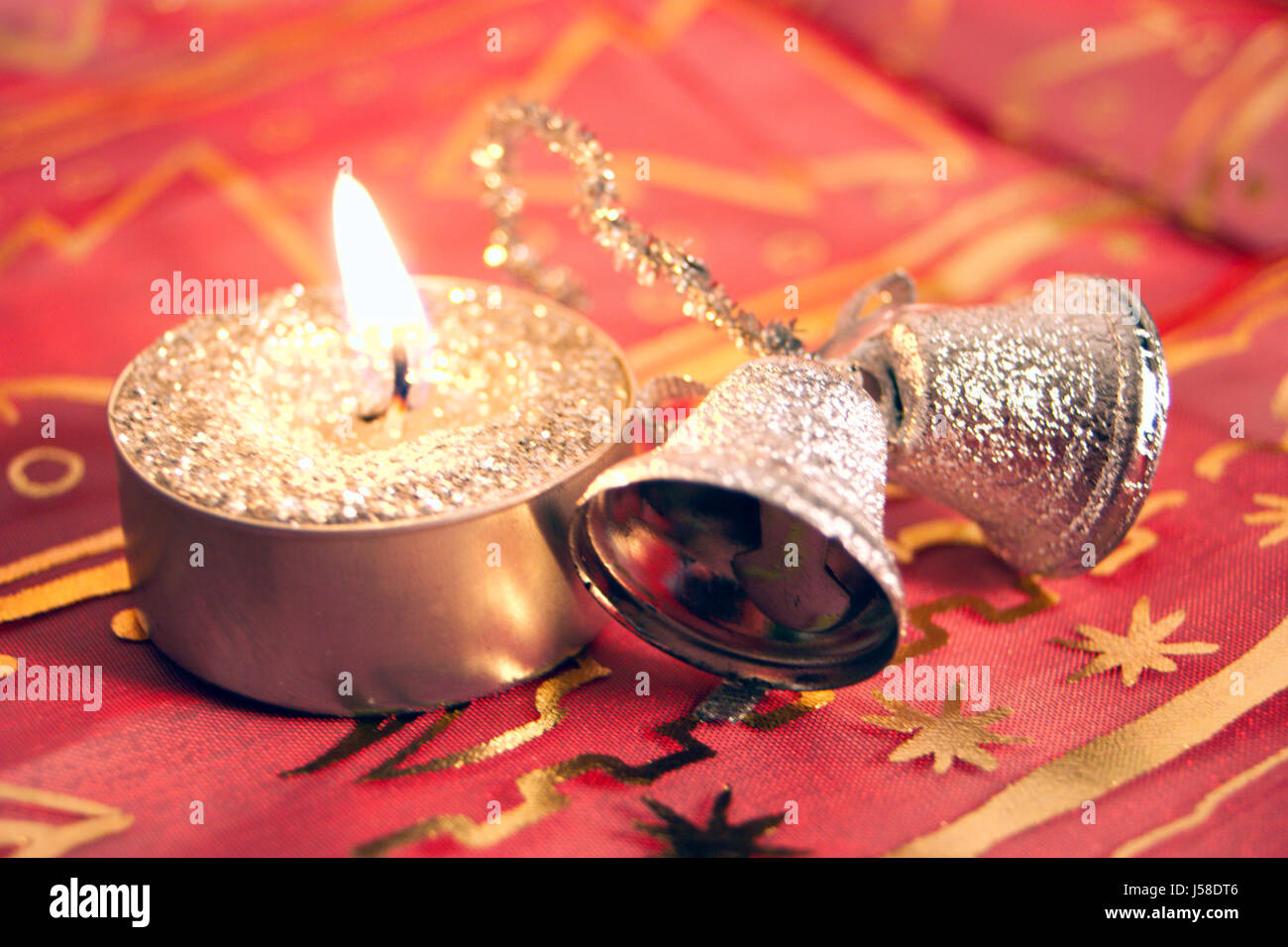 Glanz strahlt hell lucent heitere leuchtende Lichtkultur Winter Kerze advent Stockfoto