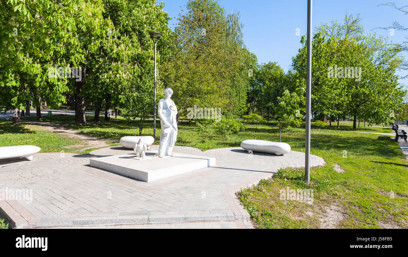 Reisen Sie in die Ukraine - Denkmal von Dante Alighieri in öffentlichen Stadtpark besang Hill (St. Volodymyr Hill, besang Hirka, Vladimirskaya Gorka) Stockfoto