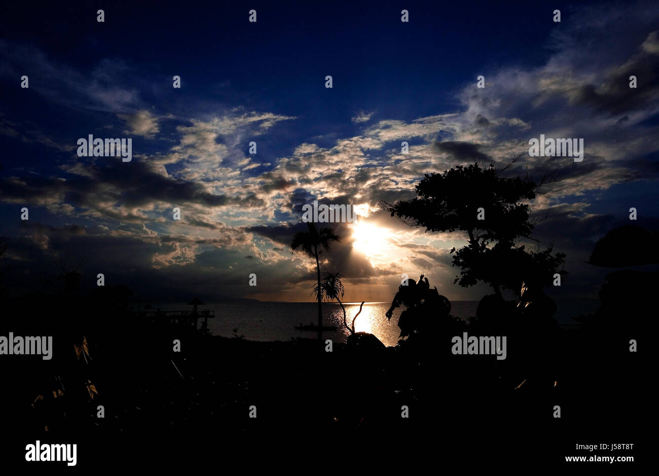 Reisen Sie Urlaub Ferien Urlaub Ferien Sonnenuntergang romantische Spiel der Farben Stockfoto