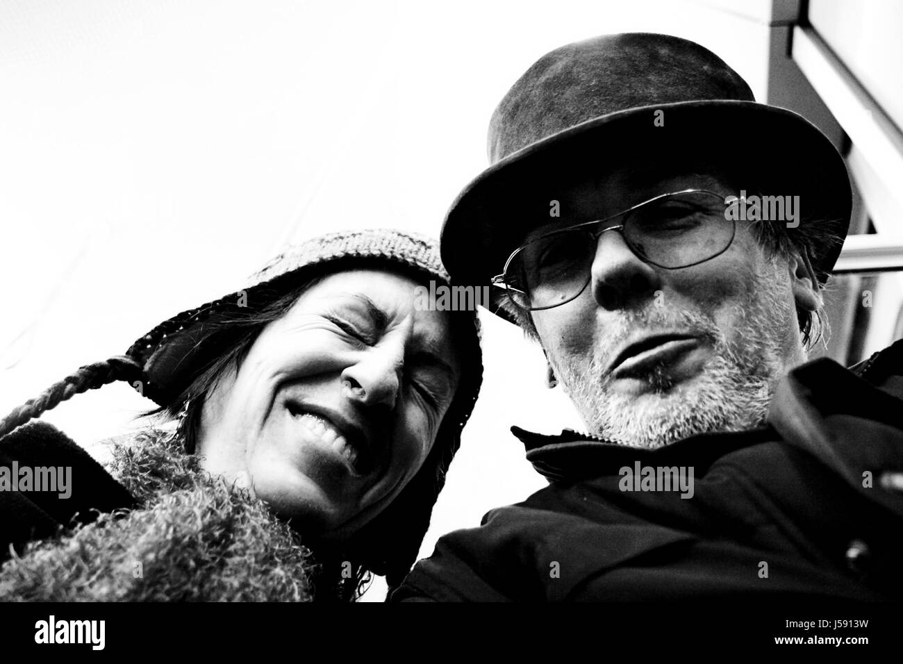 Frau Lachen Lachen Lachen Twit kichern Lächeln Lächeln lachen lachend Stockfoto