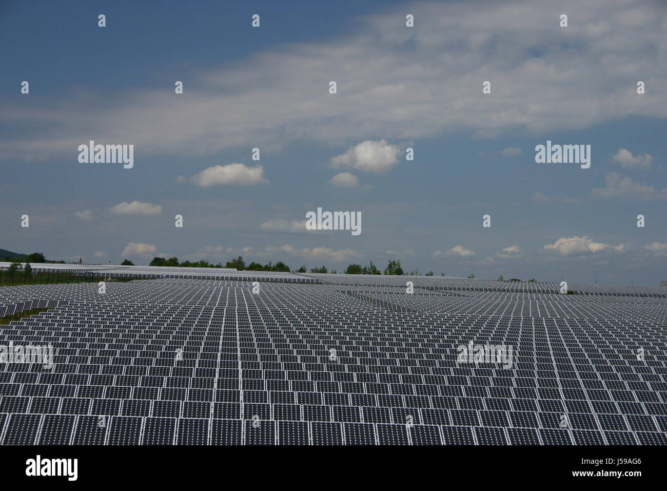 Sommer sommerlich Bayern ökologische solar Solarenergie Landschaft Landschaft Stockfoto