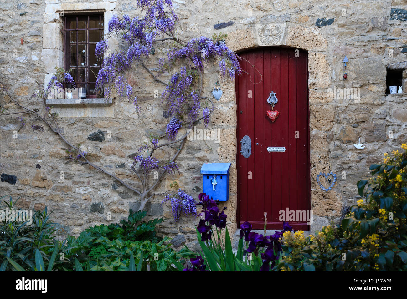 Frankreich, Herault, Minerve, gekennzeichnet Les Plus Beaux Dörfer de France (die schönsten Dörfer Frankreichs), Haus im Dorf Stockfoto