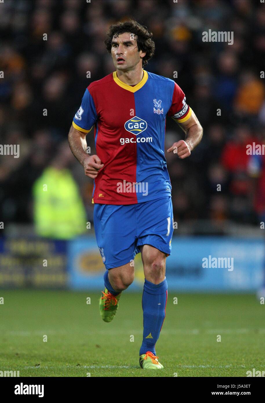 MILE JEDINAK CRYSTAL PALACE FC CRYSTAL PALACE FC KC STADIUM HULL ENGLAND 23. November 2013 Stockfoto