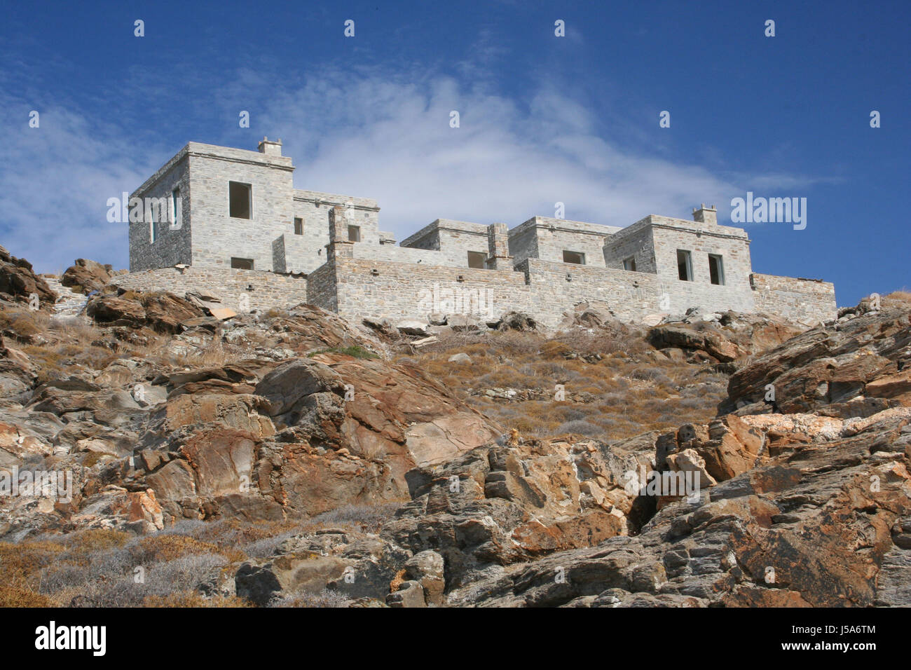 Haus Haus Wohnhaus Wohnhaus bauen Hügel-Griechenland-Felsen-Insel Stockfoto