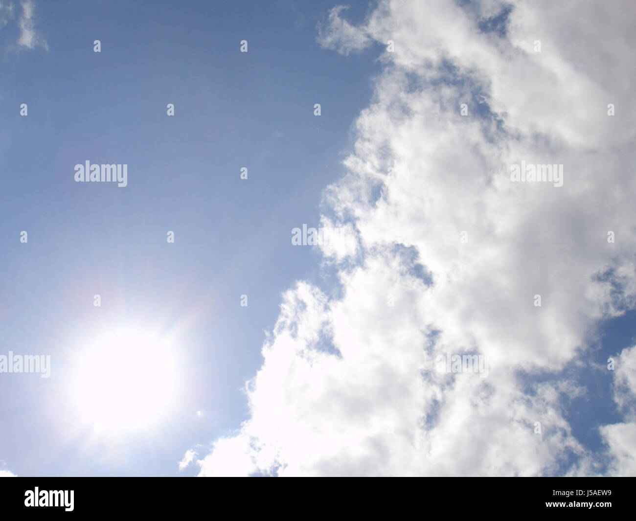 Gewitter Thundreous Klima Firmament Himmel Glanz strahlt helles lucent Licht Stockfoto