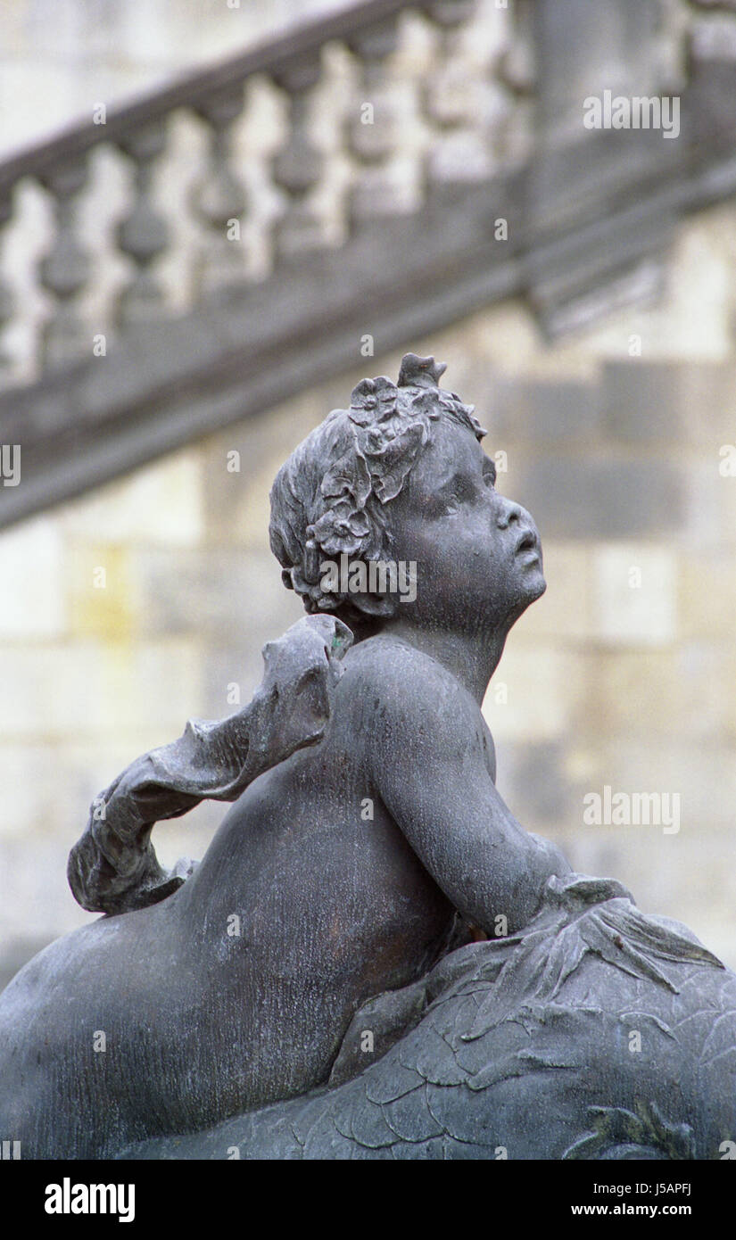 Gesicht Skulptur Engel Engel München Brunnen Bronze junge Bursche männlicher Jugendlicher Stockfoto