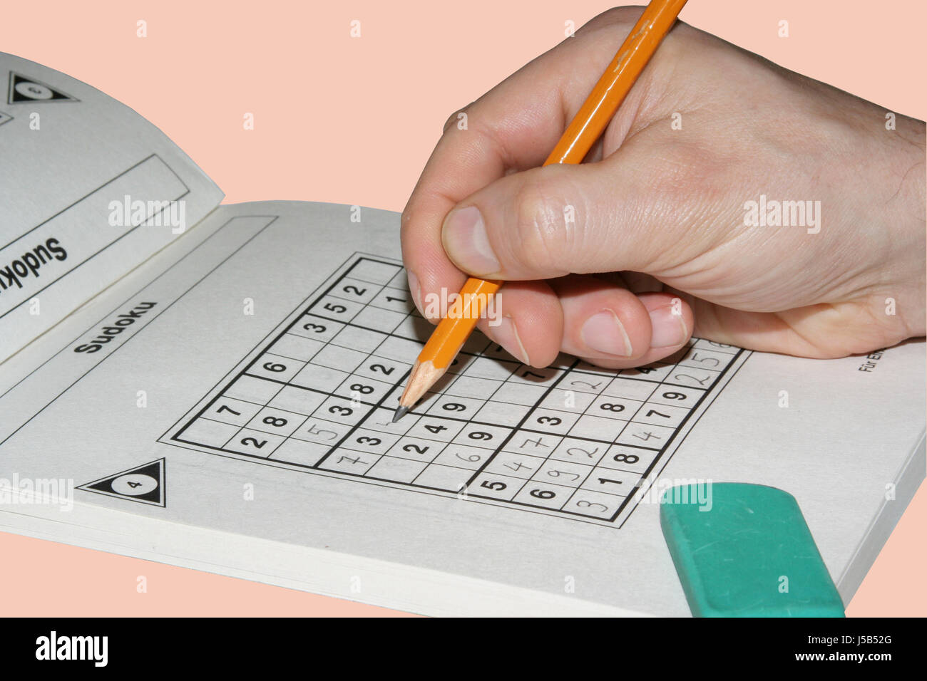 Bleistift Stift Stil werfen Radiergummi Graf notieren Sie kombinieren Aufgabe Papier akademischen Hand Stockfoto