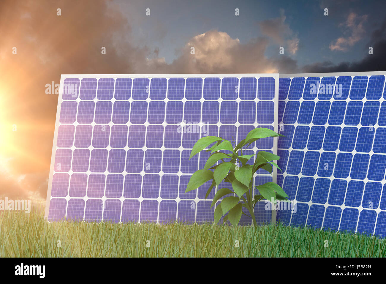 Flare-gegen die blauen und orangefarbenen Himmel mit Wolken Stockfoto