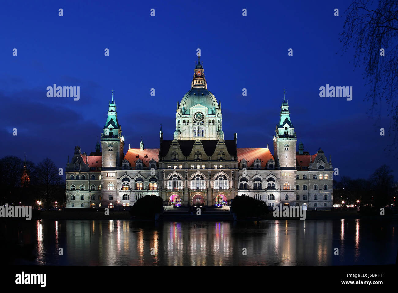 Rathaus Hannover Rathäuser Blaue Stunde Beleuchtung Illuminationswoche Stockfoto