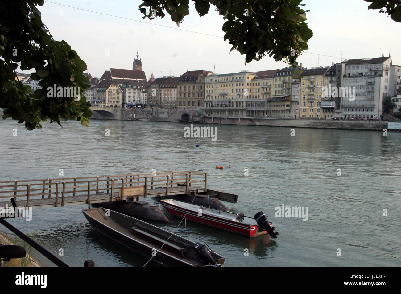 Stadt Hafen Rhein Schweiz Stadtbild Häfen Stadt Basel anzeigen Stockfoto
