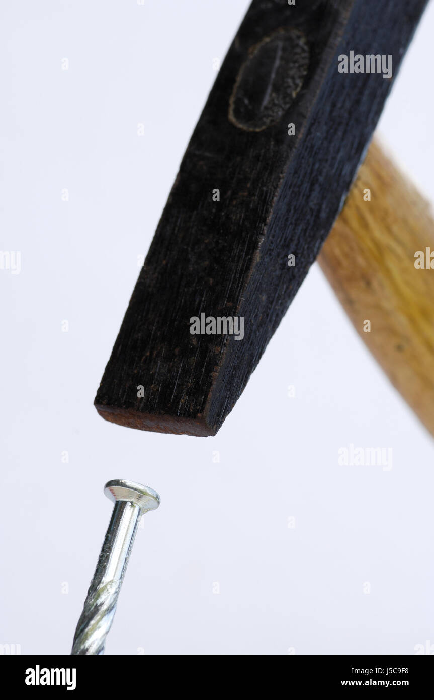 Hit-Tool Handwerker Handwerker Bastler Handwerksmeister Sprung zur Seite falsch Stockfoto