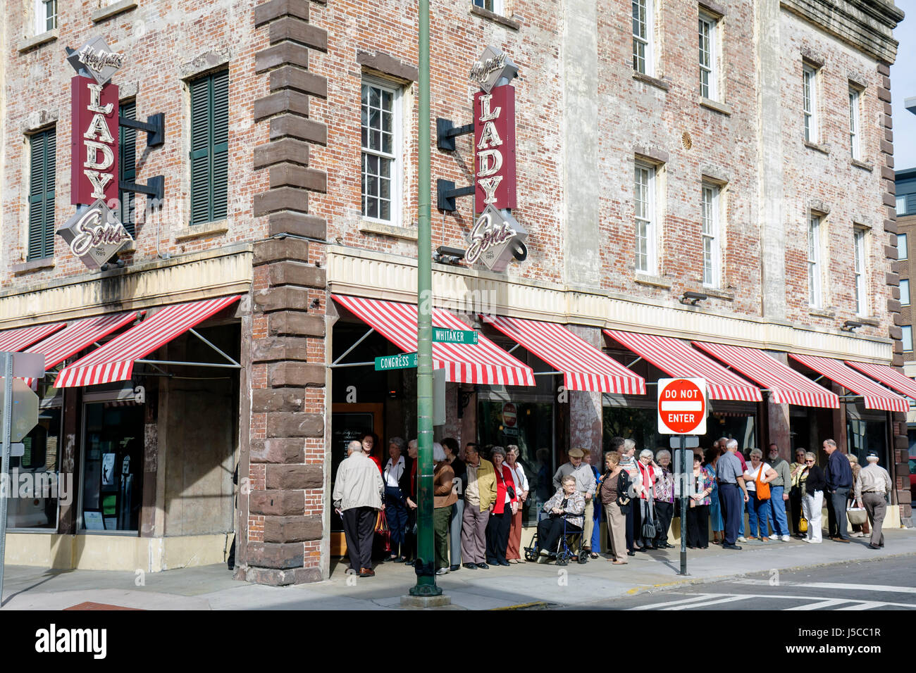 Georgia Savannah, Savannah Historic District, Lady & Sons, Restaurant Restaurants Essen und Trinken Cafe Cafés, Essen und Trinken, Essen gehen, Service, Paula Deen, Berühmtheit, F Stockfoto