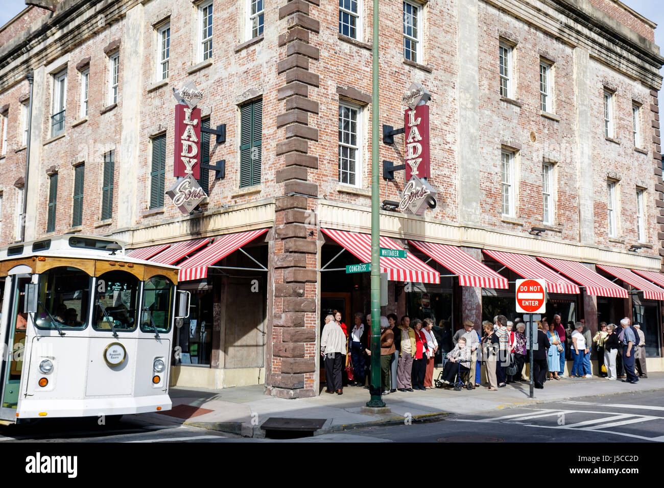 Georgia Savannah, Savannah Historic District, Lady & Sons, Restaurant Restaurants Essen und Trinken Cafe Cafés, Essen und Trinken, Essen gehen, Service, Paula Deen, Berühmtheit, F Stockfoto