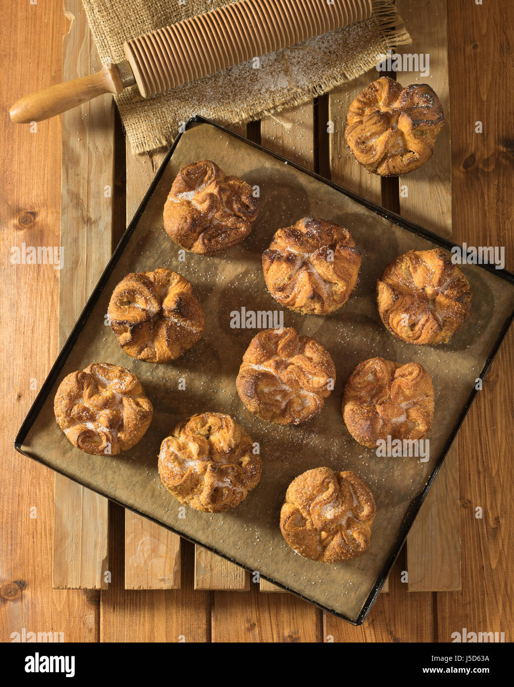 Kouign Amann. Bretonische Gebäck. Frankreich-Essen Stockfoto