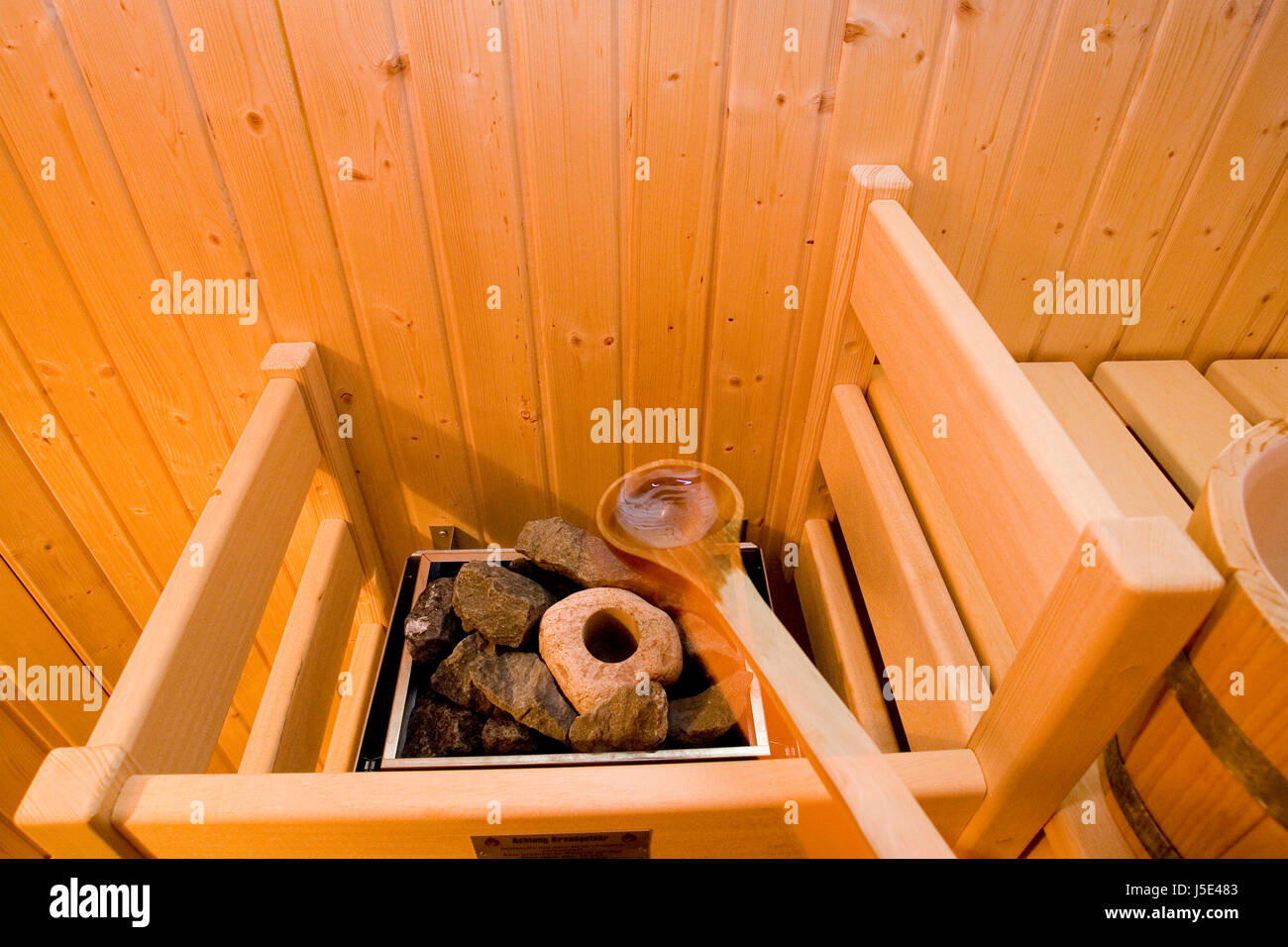 Gesundheit Holz Wellness Erholung Kaminofen zu erleichtern einfache Ruhe entspannen Stockfoto