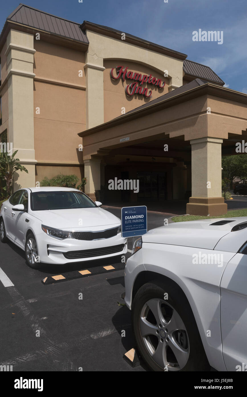 Spezielle Parkplätze für Diamant oder Elite Mitglieder einer Hotelkette. Florida-USA Stockfoto