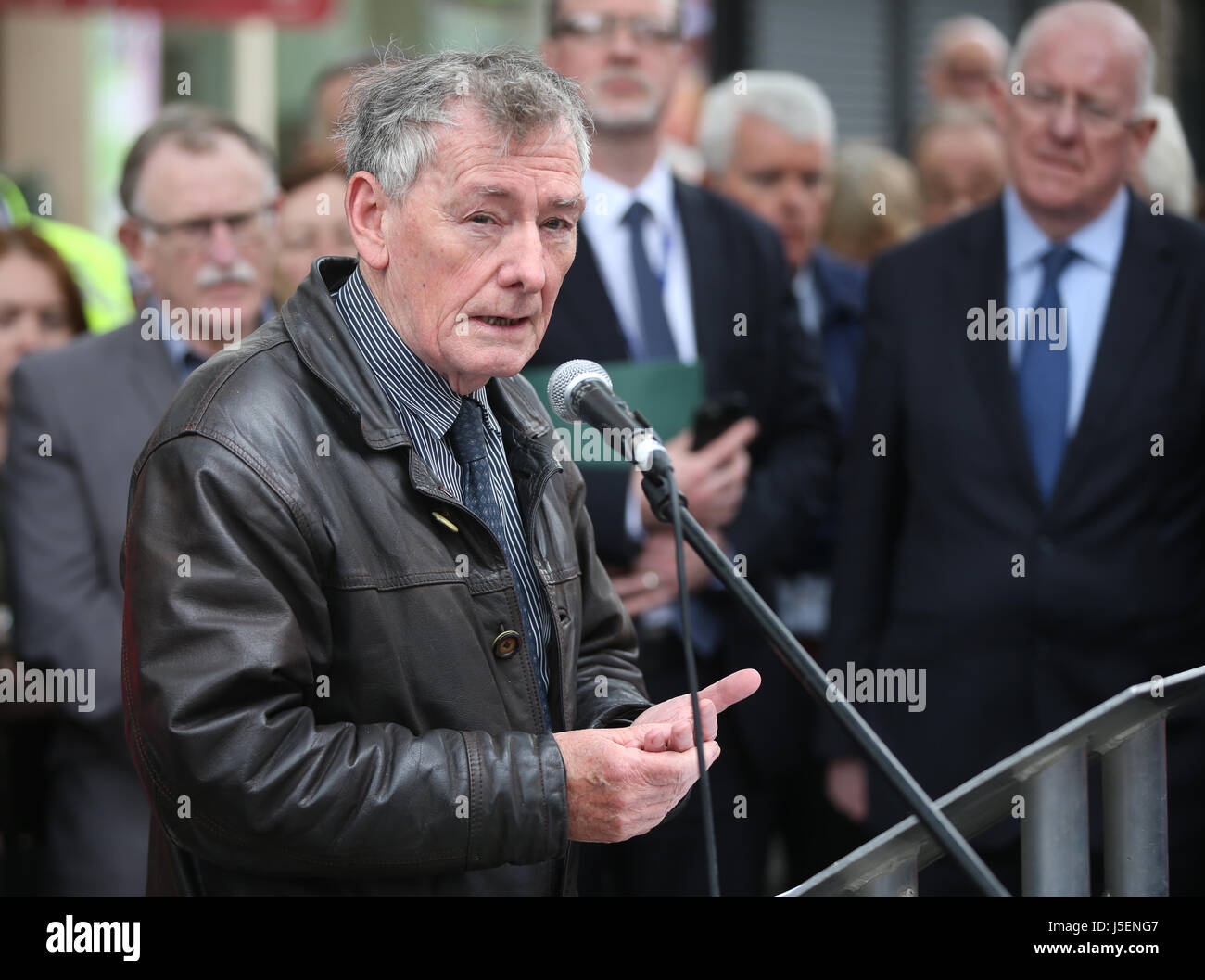 Denis Bradley anlässlich einer Gedenkfeier in Dublins Talbot Street zum Jahrestag der Anschläge in Dublin und Monaghan am 17. Mai 1974. Stockfoto