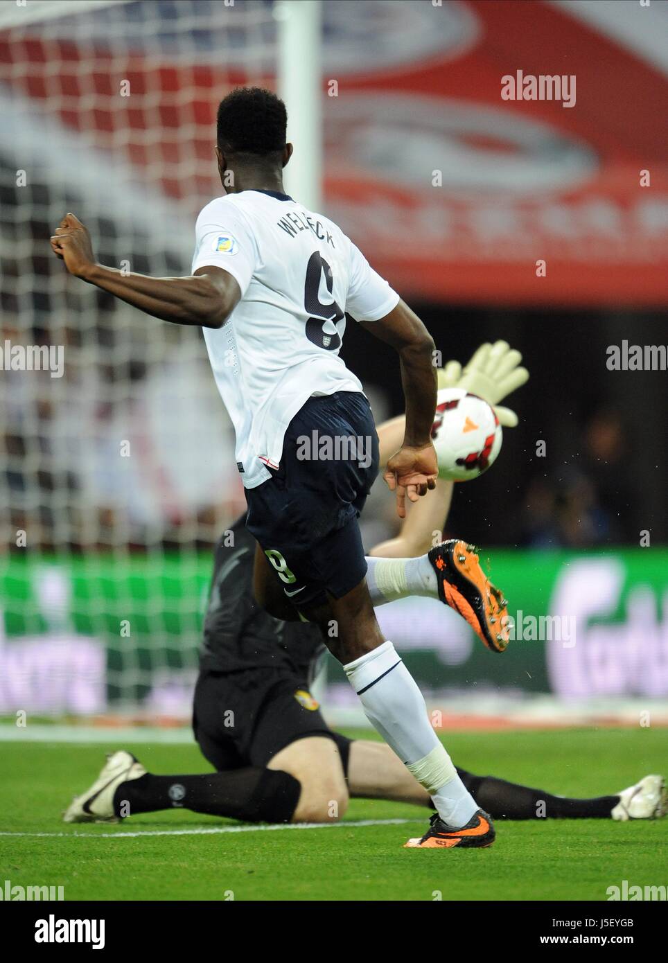 DANIEL WELBECK Partituren 4.0 ENGLAND V Moldawien ENGLAND V Republik Moldau WEMBLEY Stadion LONDON ENGLAND 6. September 2013 Stockfoto