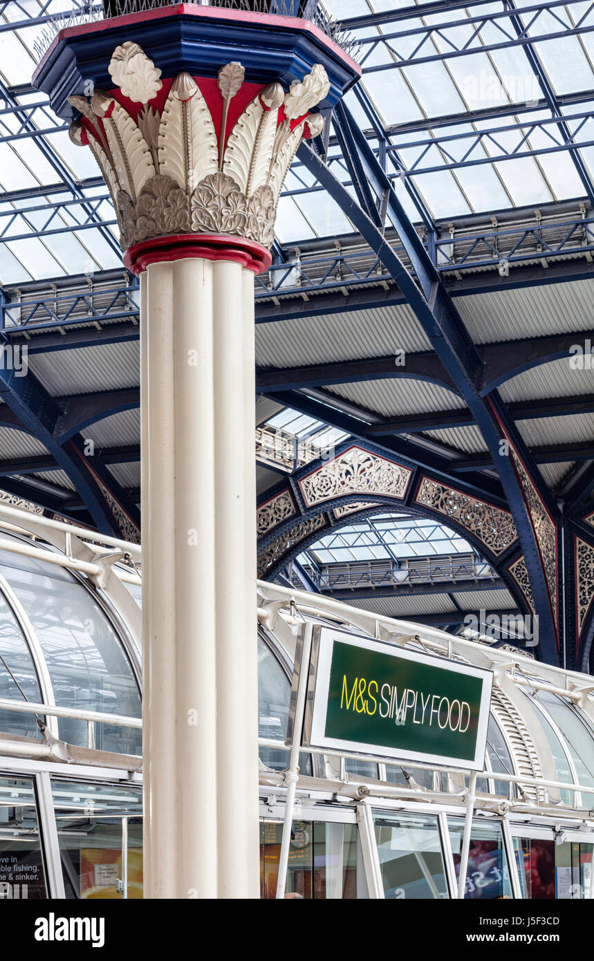 Liverpool Street Station Interior Stockfoto