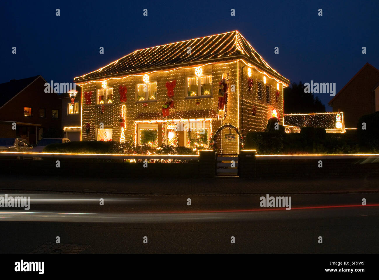 Haus Bauen Beleuchteten Leuchtet Weihnachtsmann Norddeutschland