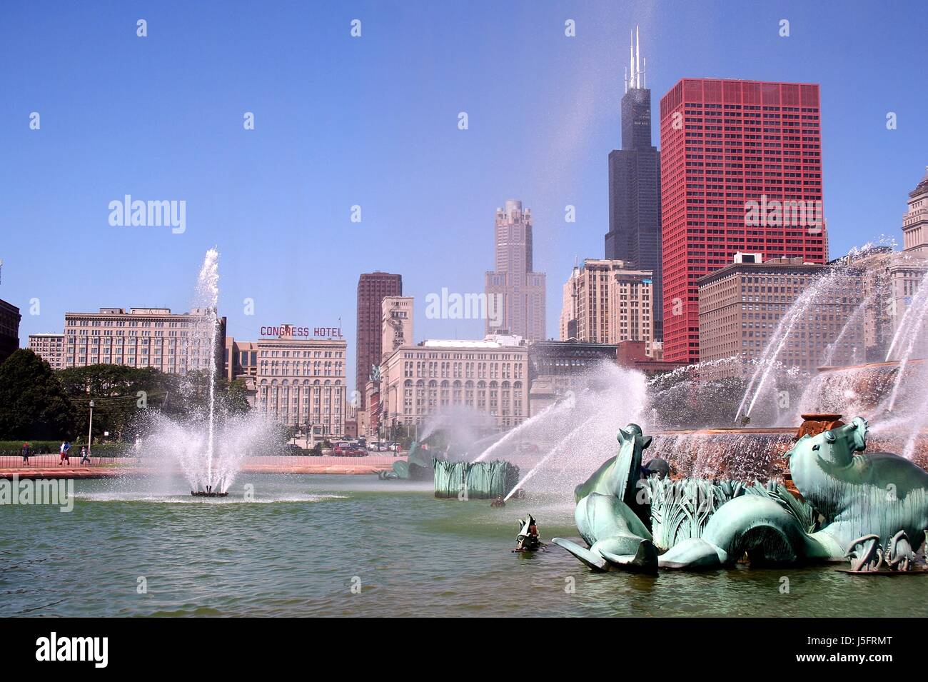 Chicago - Wasserspiele am Morgen Stockfoto