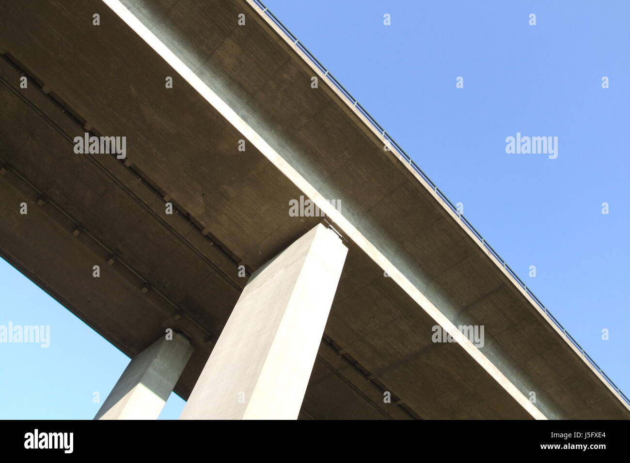 Brücke Fernweh konkrete Autobahn Autobahn Urlaub Reisen Pier longdistance Stockfoto