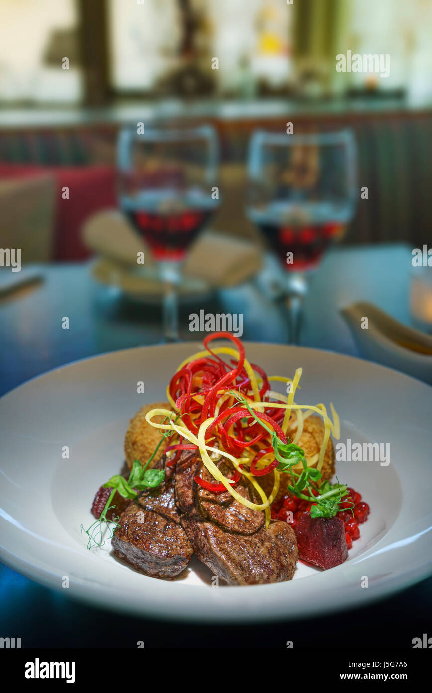 Abendessen im Hotel Ripan Kiruna, Lappland, Schweden Stockfoto