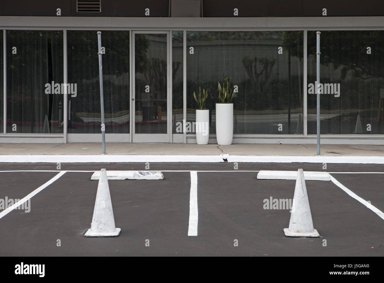 Reservierter Parkplatz vor Hotel at LAX Stockfoto