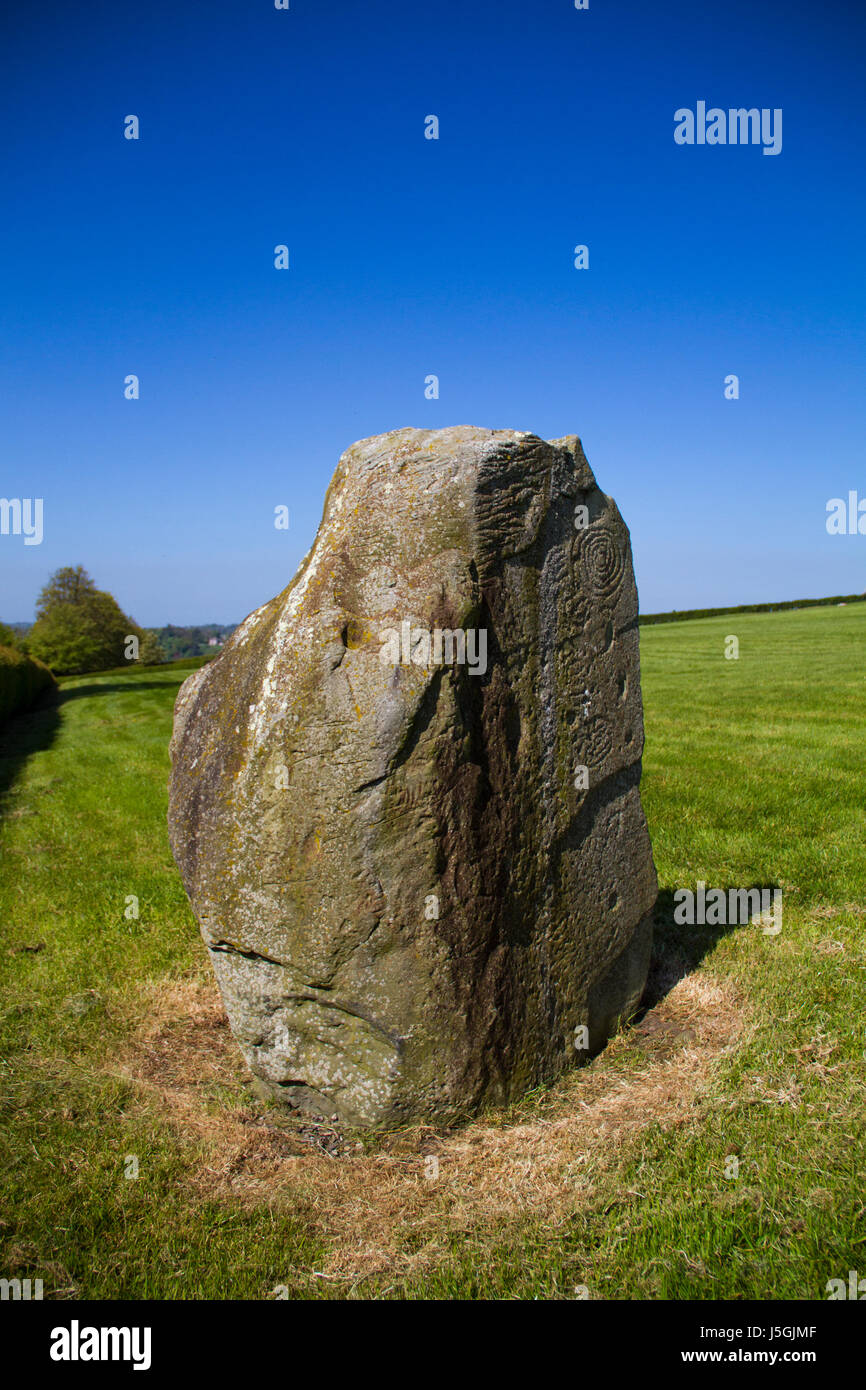 Newgrange ist ein 5.200 Jahre alten Durchgang Grab befindet sich im Boyne Valley im alten Osten Irlands. Stockfoto