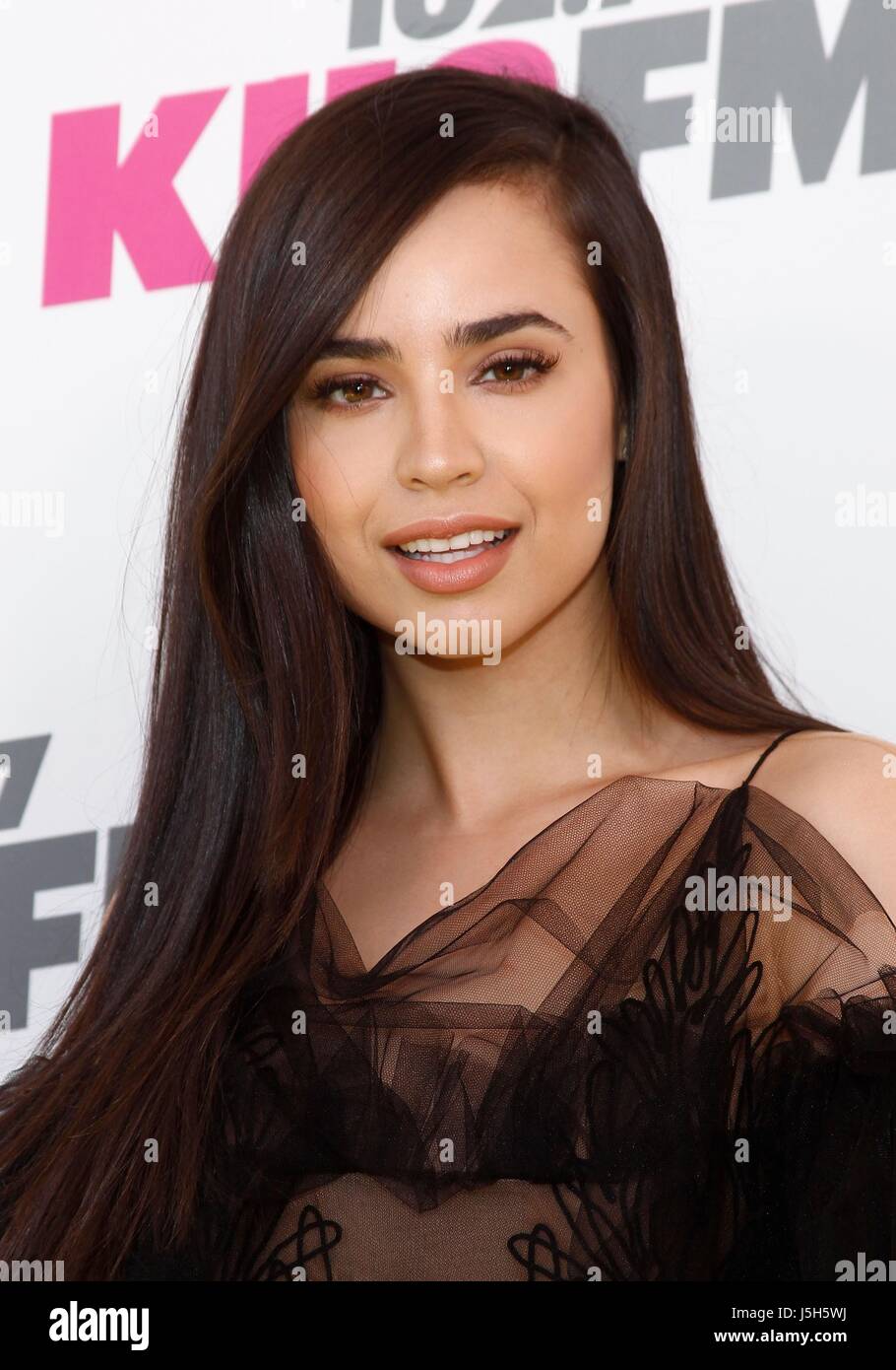 Sofia Carson im Ankunftsbereich für KIIS FM Wango Tango - Ankünfte, StubHub Center, Los Angeles, CA 13. Mai 2017. Foto von: JA/Everett Collection Stockfoto