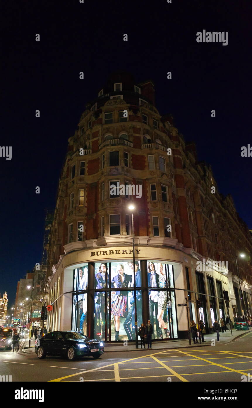 Burberry-Store in Nightsbridge, London, UK Stockfoto