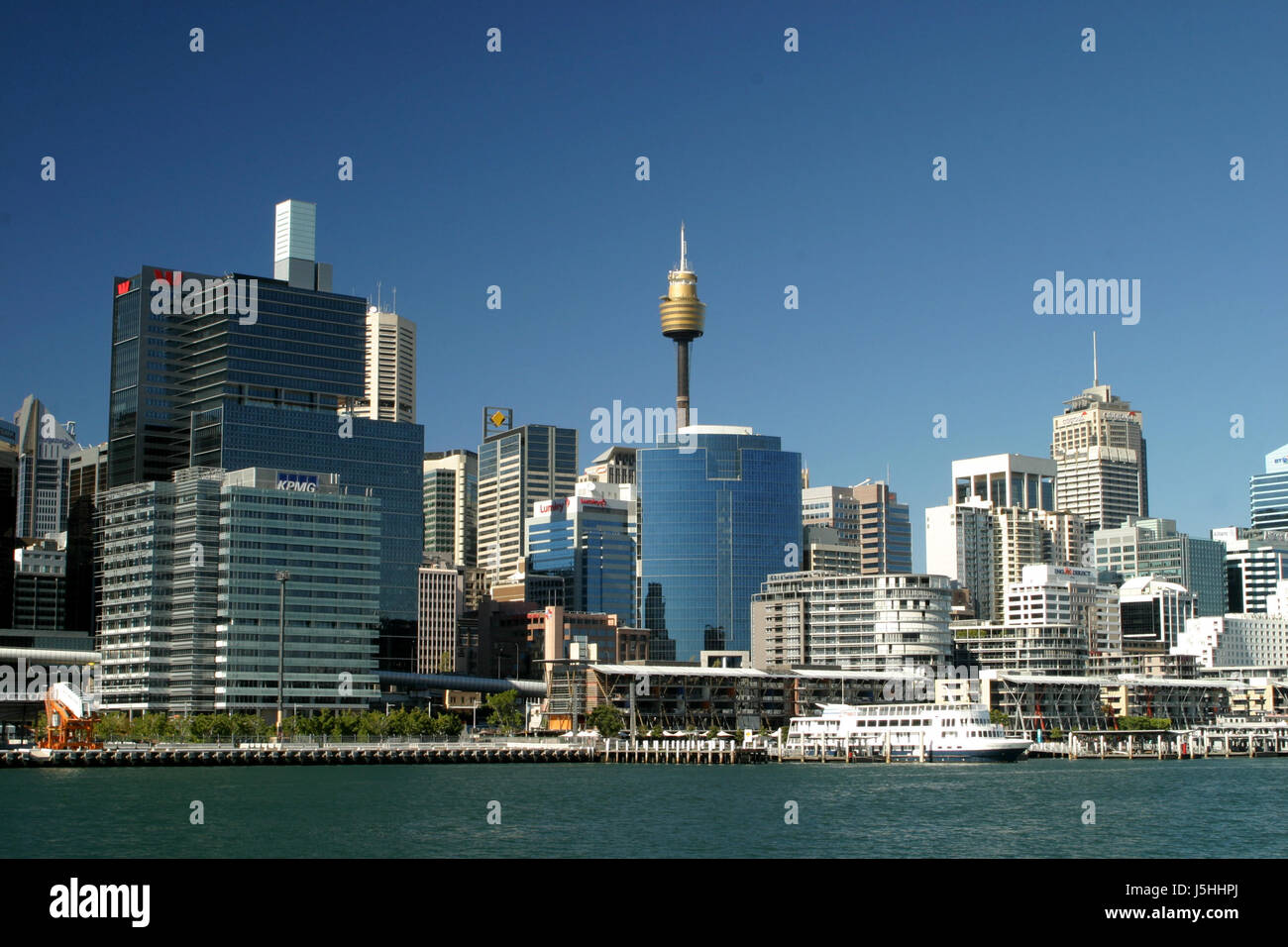 Haus mehrstöckigen Gebäudes mehrstöckige mehrstöckige Gebäude Stockfoto