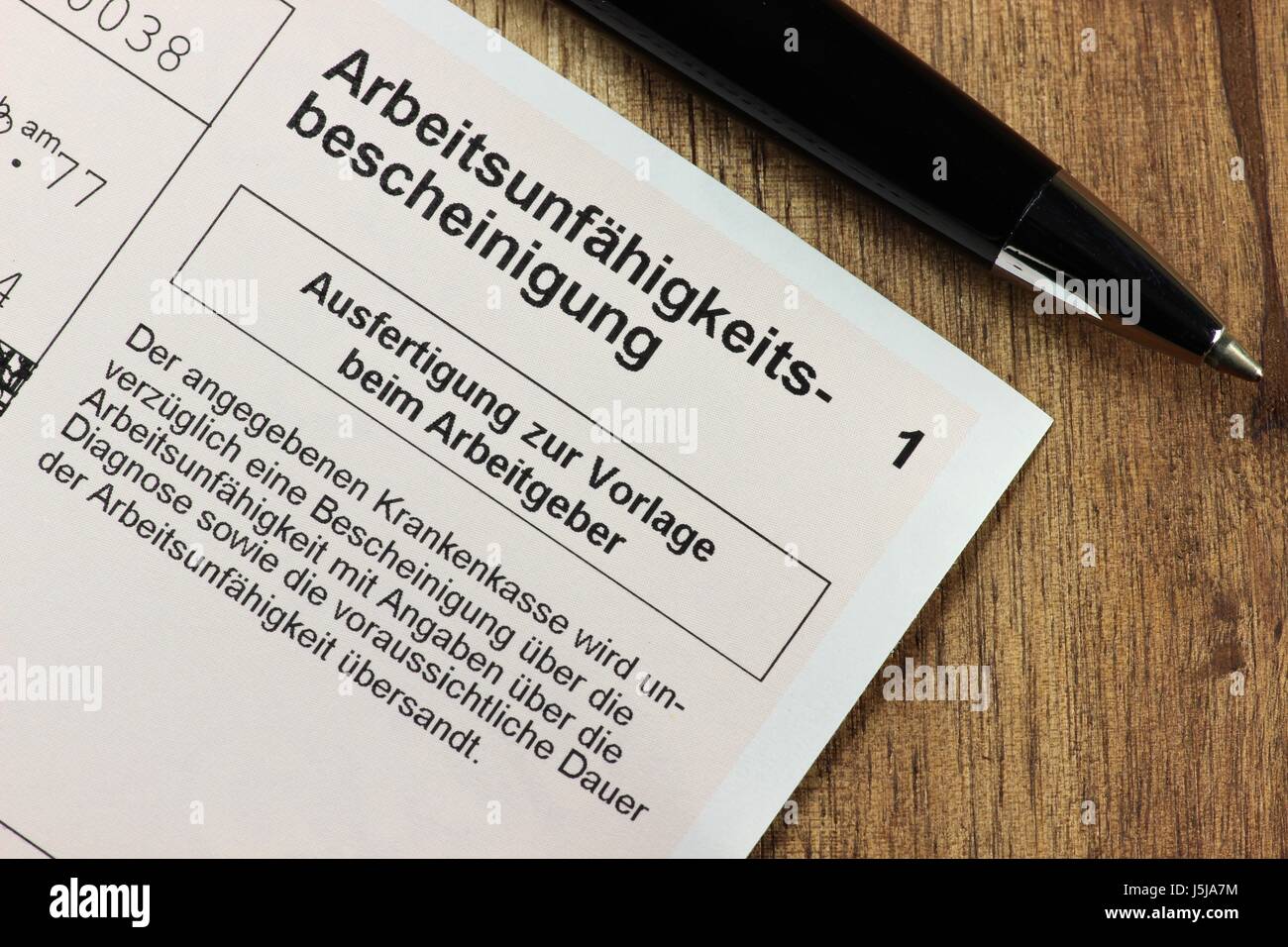 Zertifikat der deutschen Unfähigkeit auf desktop Stockfoto