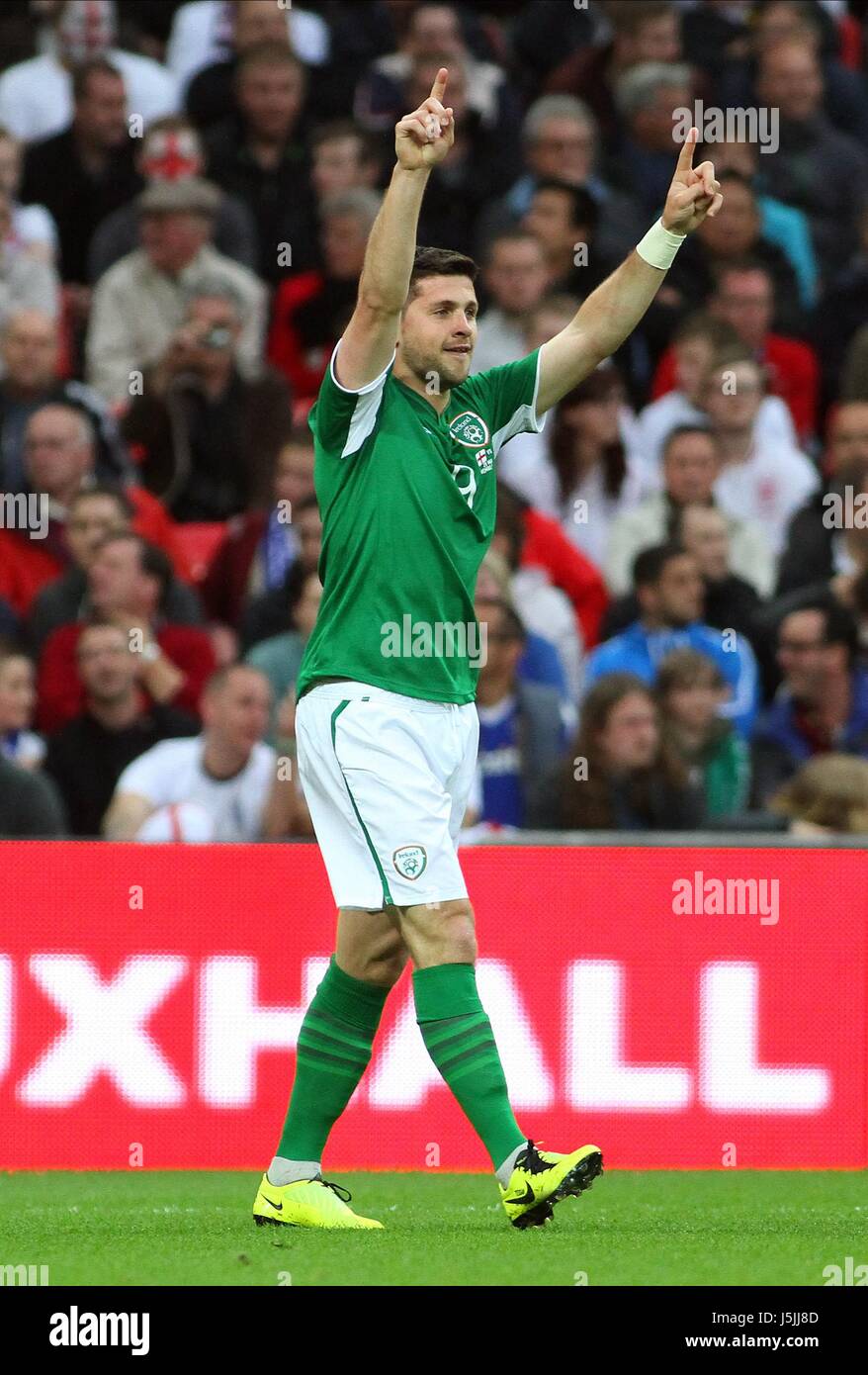 SHANE LONG feiert Ziel ENGLAND V Republik Irland WEMBLEY Stadion LONDON ENGLAND 29. Mai 2013 Stockfoto