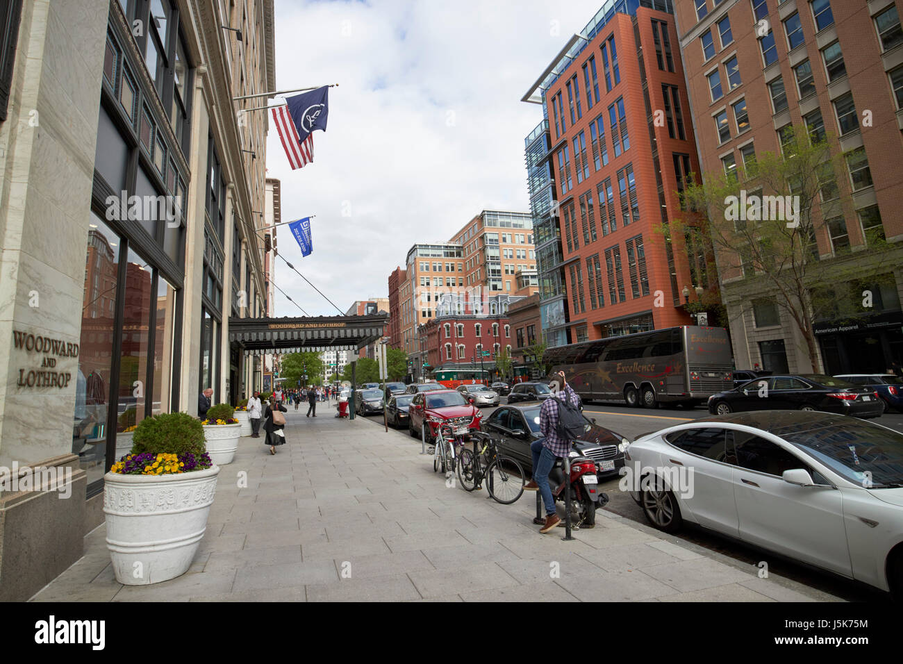 Blick auf F-Straße an der Woodward und Lothrop, die Gebäude der Innenstadt von Washington DC USA Stockfoto