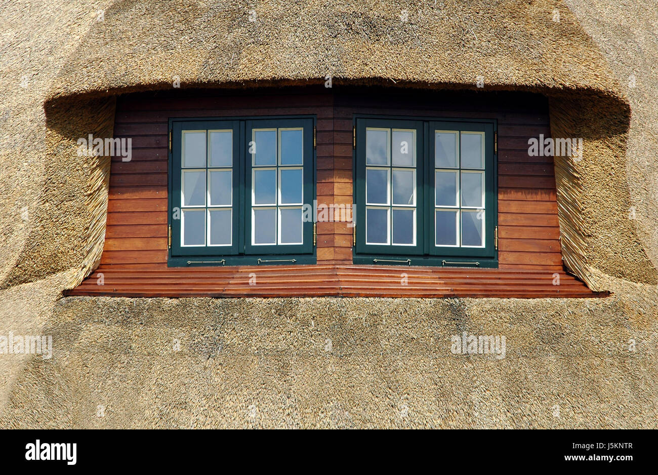 Build Typ Fenster Bullauge Dormer Fensterbereich Reed Detail Eintritt Modellform Stockfoto