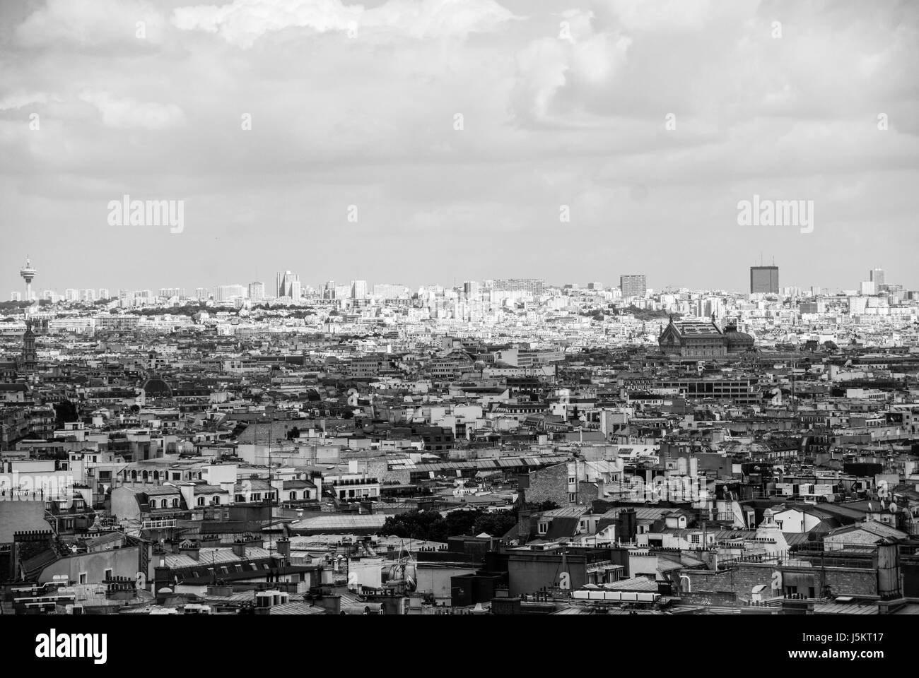 Blick über Paris bewölktem Himmel Stadtzentrum Frankreich Stockfoto