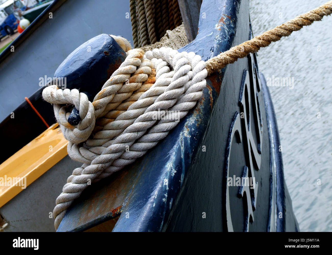 Navigation-Tau Leine Angeln Schiff gelten Sisal Seil Schiffstau Anleinen zu  befestigen Stockfotografie - Alamy