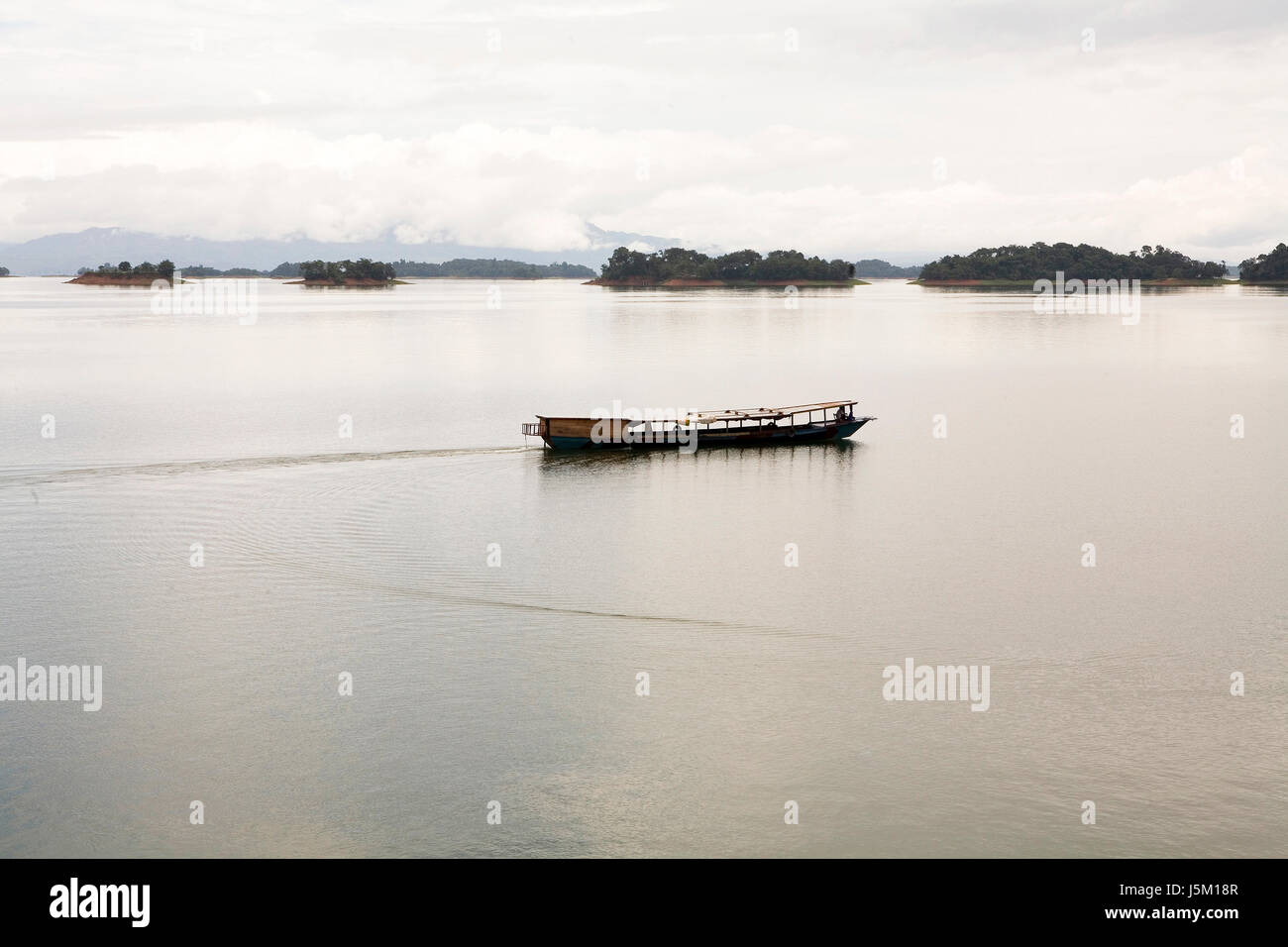 Asien-Kraftwerk-Inseln dam Stausee Böschung Wasserkraft Stockfoto