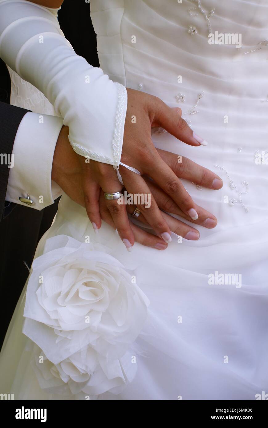 die Hand Ring Hochzeit Hochzeit Hochzeit Zeremonie Hochzeit Zeremonie Lebenspartnerschaft Stockfoto