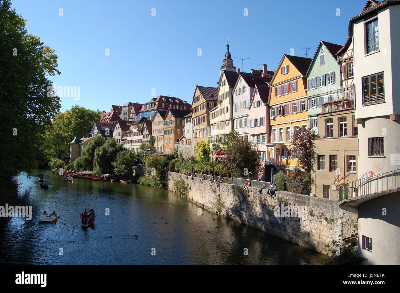 Kirche, Stiftskirche Tübingen Tübingen Stocherkahn Neckar neckarfront Stockfoto